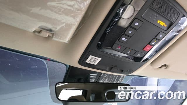 Kia Carnival 2023 — Фото 19/20