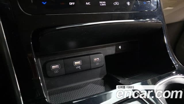 Kia Carnival 2023 — Şəkil 2/45