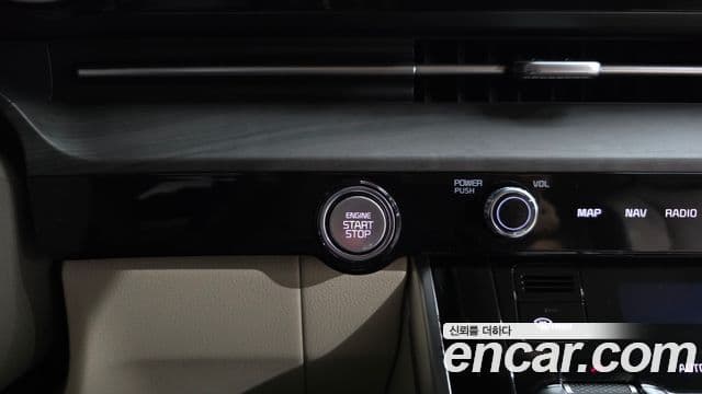 Kia Carnival 2023 — Şəkil 16/45