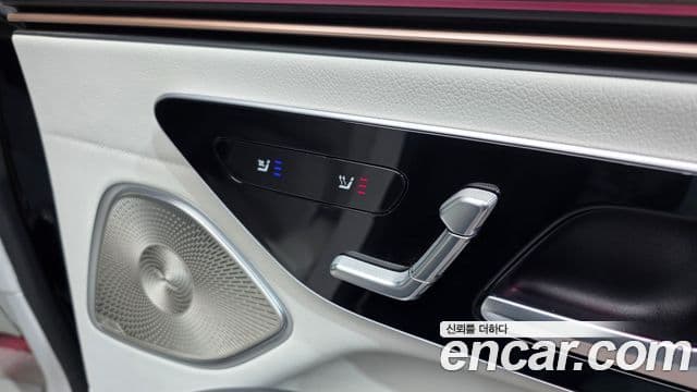 Mercedes-Benz EQS 2022 — ფოტო 18/20