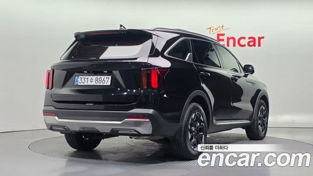 Kia Sorento 2024 — Фото 2/20