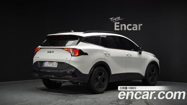 Kia Sportage 2024 — Фото 2/20