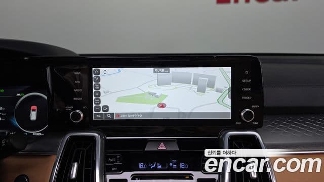 Kia Sorento 2023 — Фото 14/20
