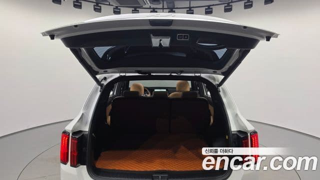 Kia Sorento 2023 — Фото 20/20