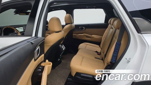 Kia Sorento 2023 — Photo 27/39