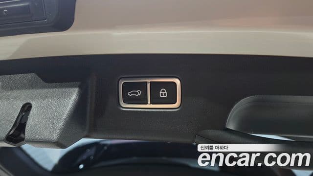 Kia Sorento 2023 — Photo 37/39