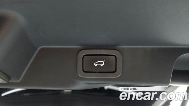 Land Rover Range Rover Sport 2018 — Фото 18/20