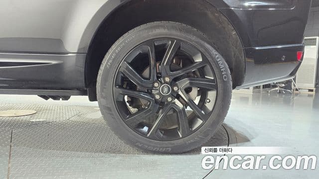 Land Rover Range Rover Sport 2018 — Şəkil 24/36