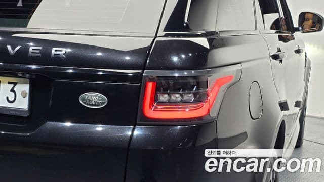 Land Rover Range Rover Sport 2018 — Şəkil 12/36