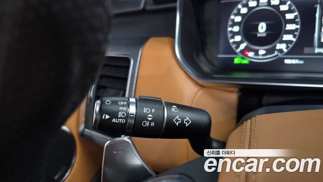 Land Rover Range Rover Sport 2018 — Şəkil 31/36