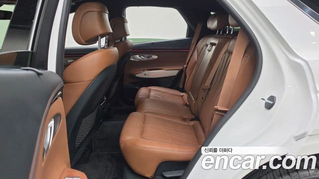 Genesis GV70 2025 — ფოტო 24/41