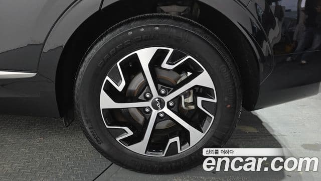 Kia Sportage 2022 — Şəkil 19/35