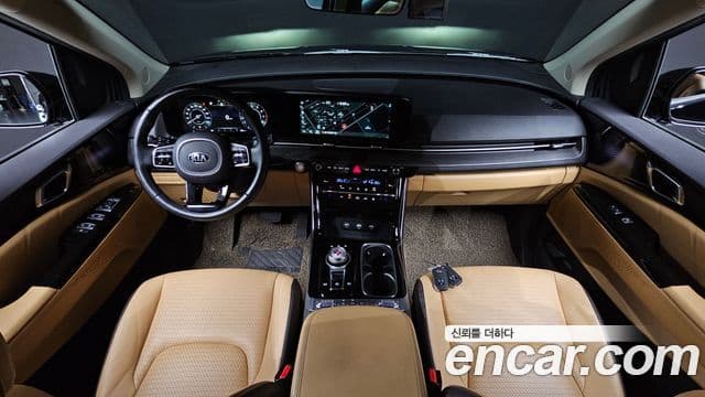 Kia Carnival 2021 — Фото 7/20