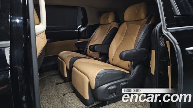 Kia Carnival 2021 — Фото 11/20