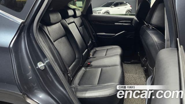 Kia Seltos 2019 — Şəkil 29/32