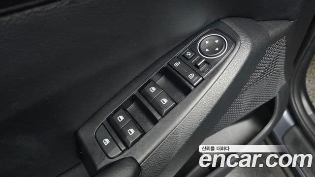 Kia Seltos 2019 — Şəkil 24/32