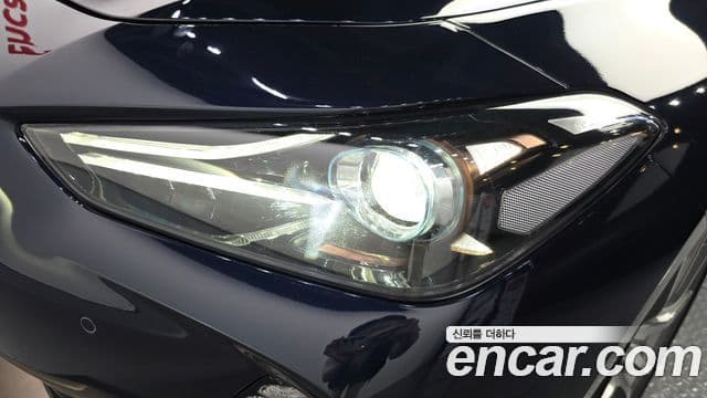 Genesis G70 2020 — Photo 2/31