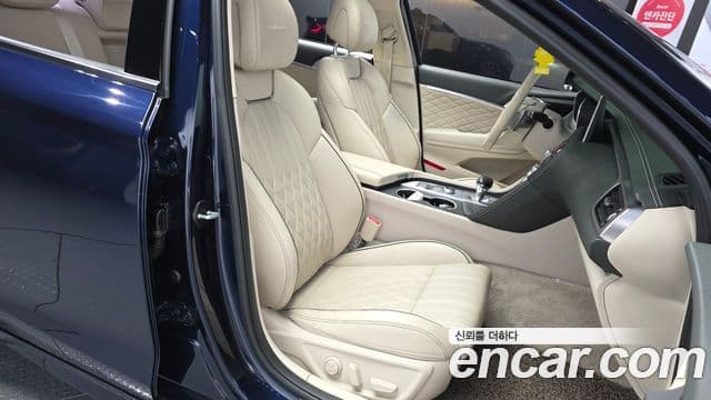 Genesis G70 2020 — Photo 26/31