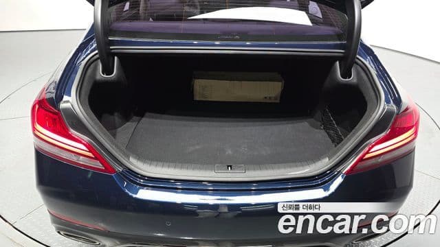 Genesis G70 2020 — Photo 9/31