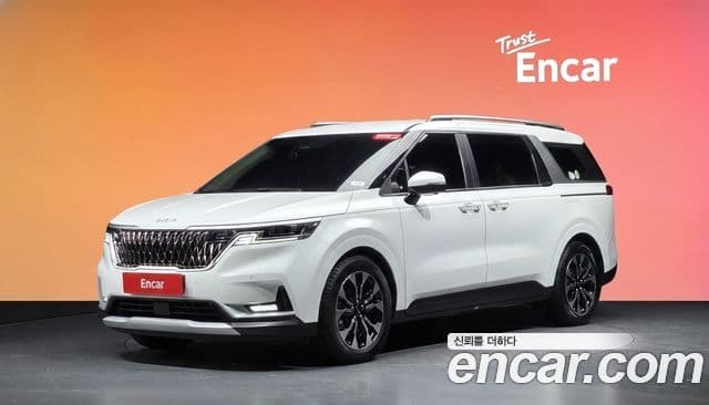Kia Carnival 2022 — Фото 1/20