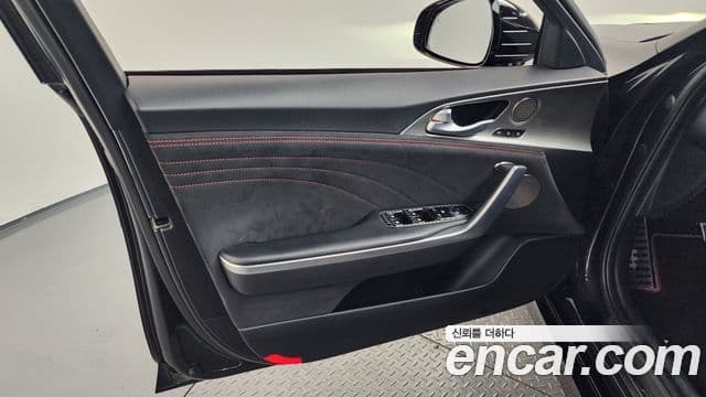 Kia Stinger Meister 2020 — Photo 12/39