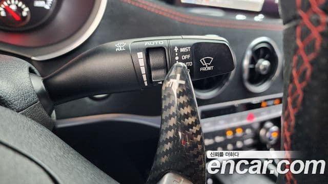 Kia Stinger Meister 2020 — Photo 13/39