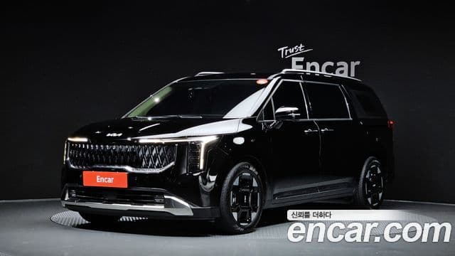 Kia Carnival 2025 — Фото 1/20