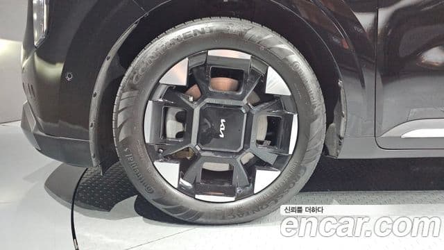 Kia Carnival 2025 — Фото 5/20