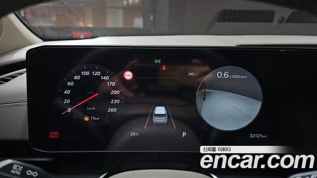 Kia Carnival 2025 — Фото 8/20