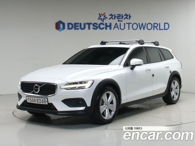 Volvo V60 Cross Country 2020 — Фото 10/20