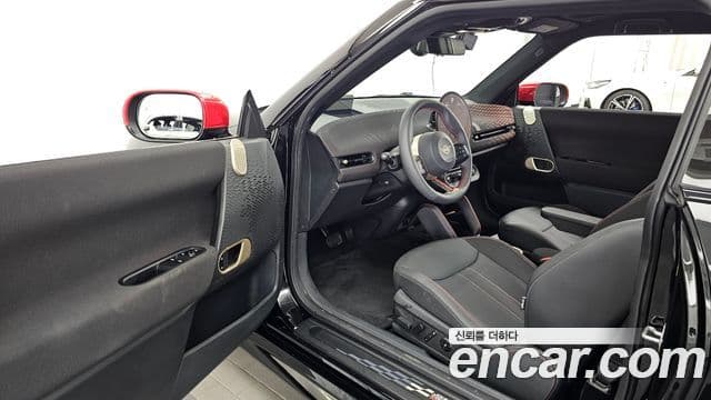 Mini Cooper Electric 2025 — Photo 25/31