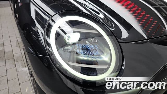 Mini Cooper Electric 2025 — Photo 22/31