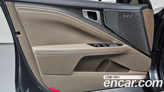 Kia K8 2021 — Photo 4/42