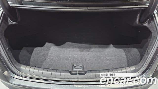 Kia K8 2021 — Photo 13/42