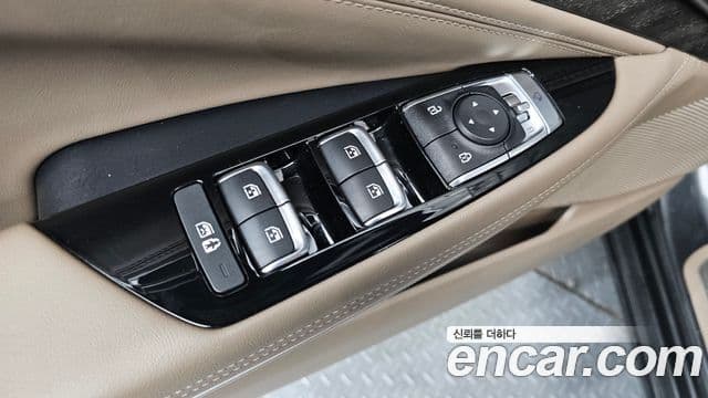 Kia K8 2021 — Photo 7/42