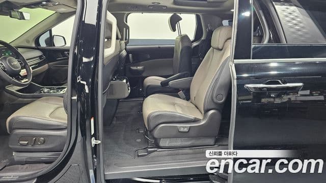 Kia Carnival 2024 — Фото 11/20
