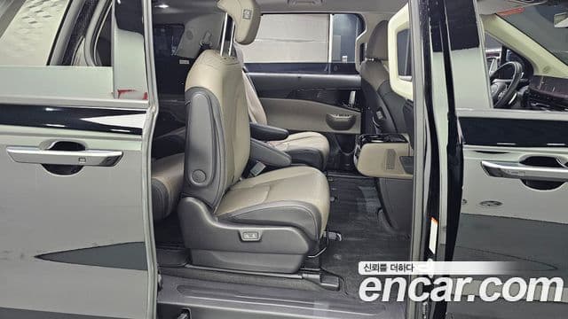 Kia Carnival 2024 — Фото 12/20