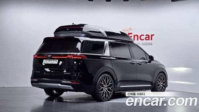 Kia Carnival 2021 — Фото 2/20