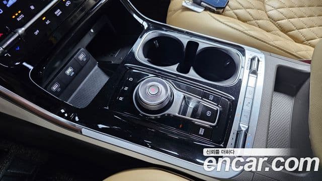Kia Carnival 2021 — Фото 9/20