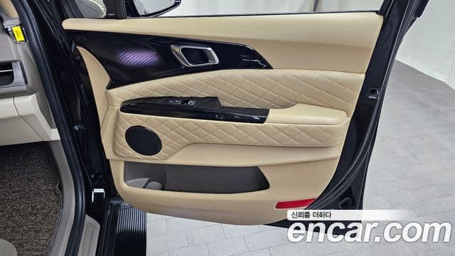 Kia Carnival 2021 — Şəkil 18/33