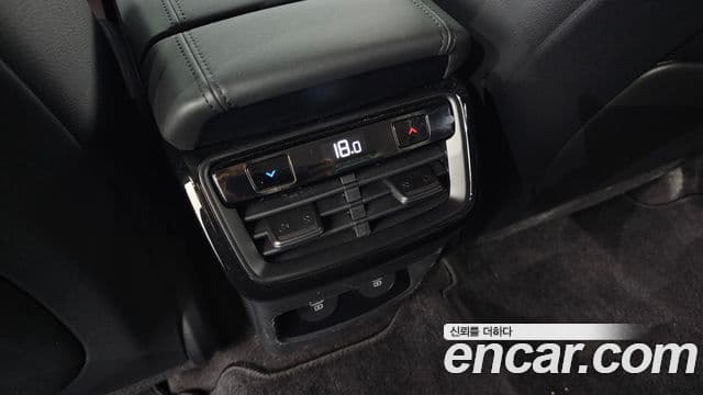 Kia K8 2022 — ფოტო 27/34