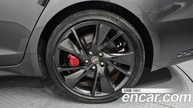 Genesis G70 2021 — ფოტო 20/35