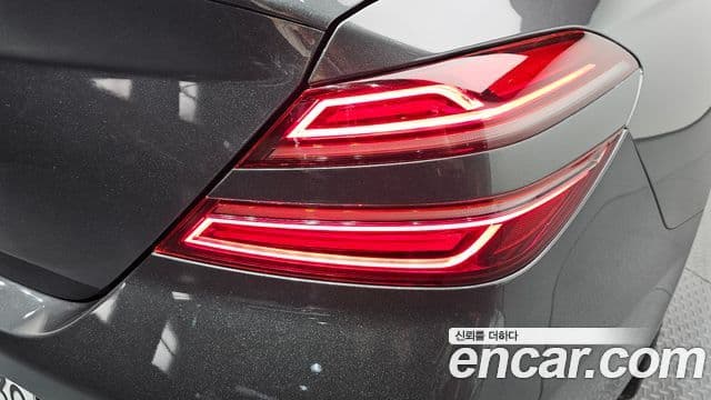 Genesis G70 2021 — ფოტო 30/35