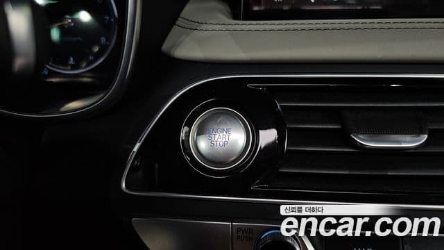 Genesis G70 2021 — ფოტო 24/35