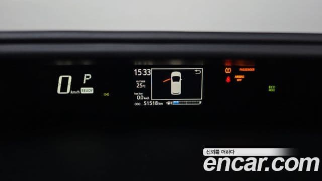 Toyota Prius C 2019 — Photo 12/32