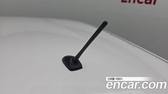 Toyota Prius C 2019 — Photo 13/32