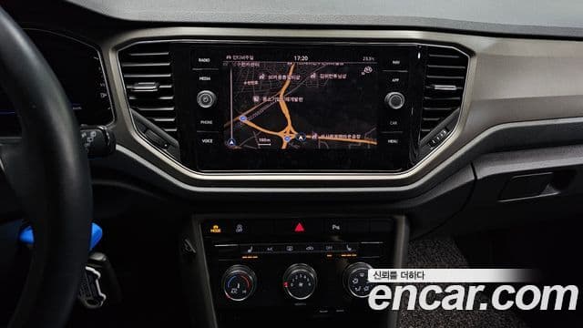 Volkswagen T-Roc 2021 — Фото 13/20