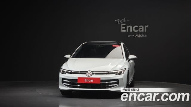 Volkswagen Golf 2026 — Photo 23/32