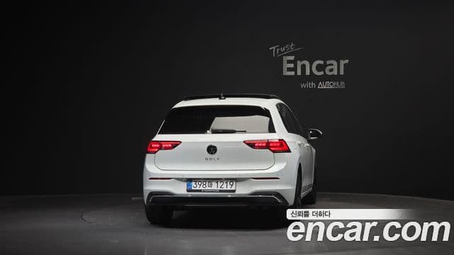 Volkswagen Golf 2026 — Photo 29/32