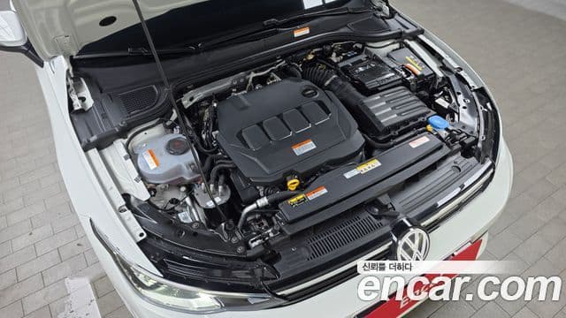 Volkswagen Golf 2026 — Photo 14/32